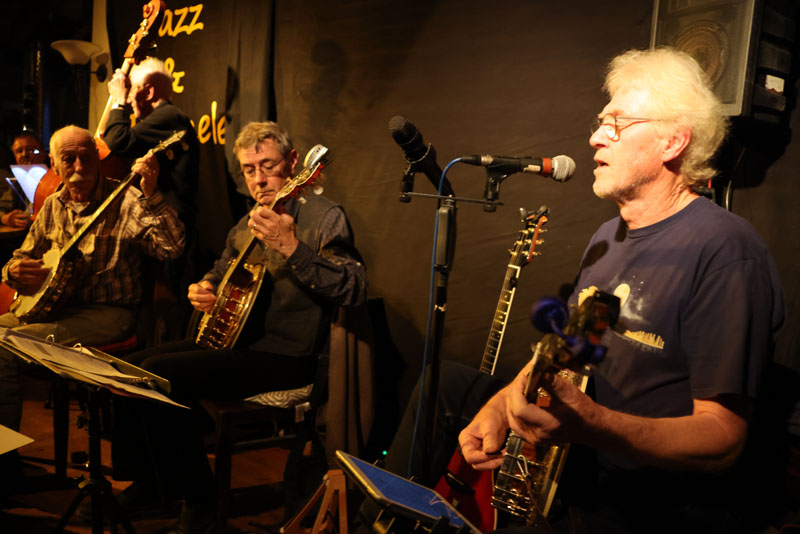 Jazz  & Dünnele, Wahlwies